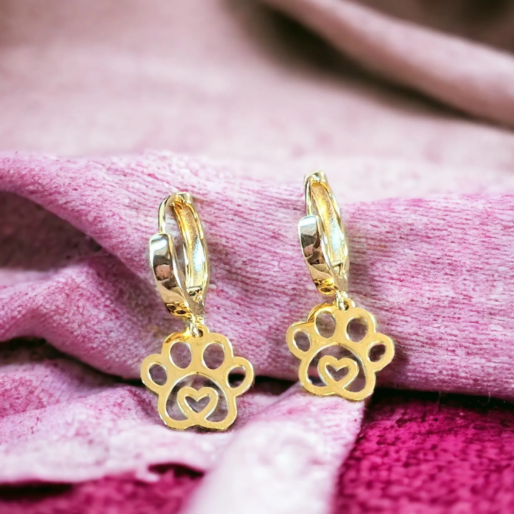 Gold Dog/Cat Paw Hoop earrings, 16mm Hoop Drop