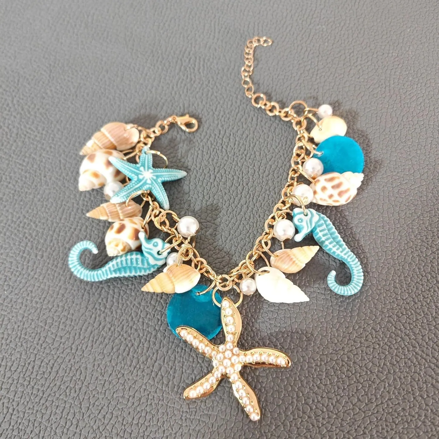 Handmade Starfish Seashell Pearl Bracelets for Women Gold Plated Bohemian Charm Sea Shell Couch Beads Adjustable Chain Anklet Bracelets Hawaiian Beach Holiday Mermaid Costume Jewelry Gifts