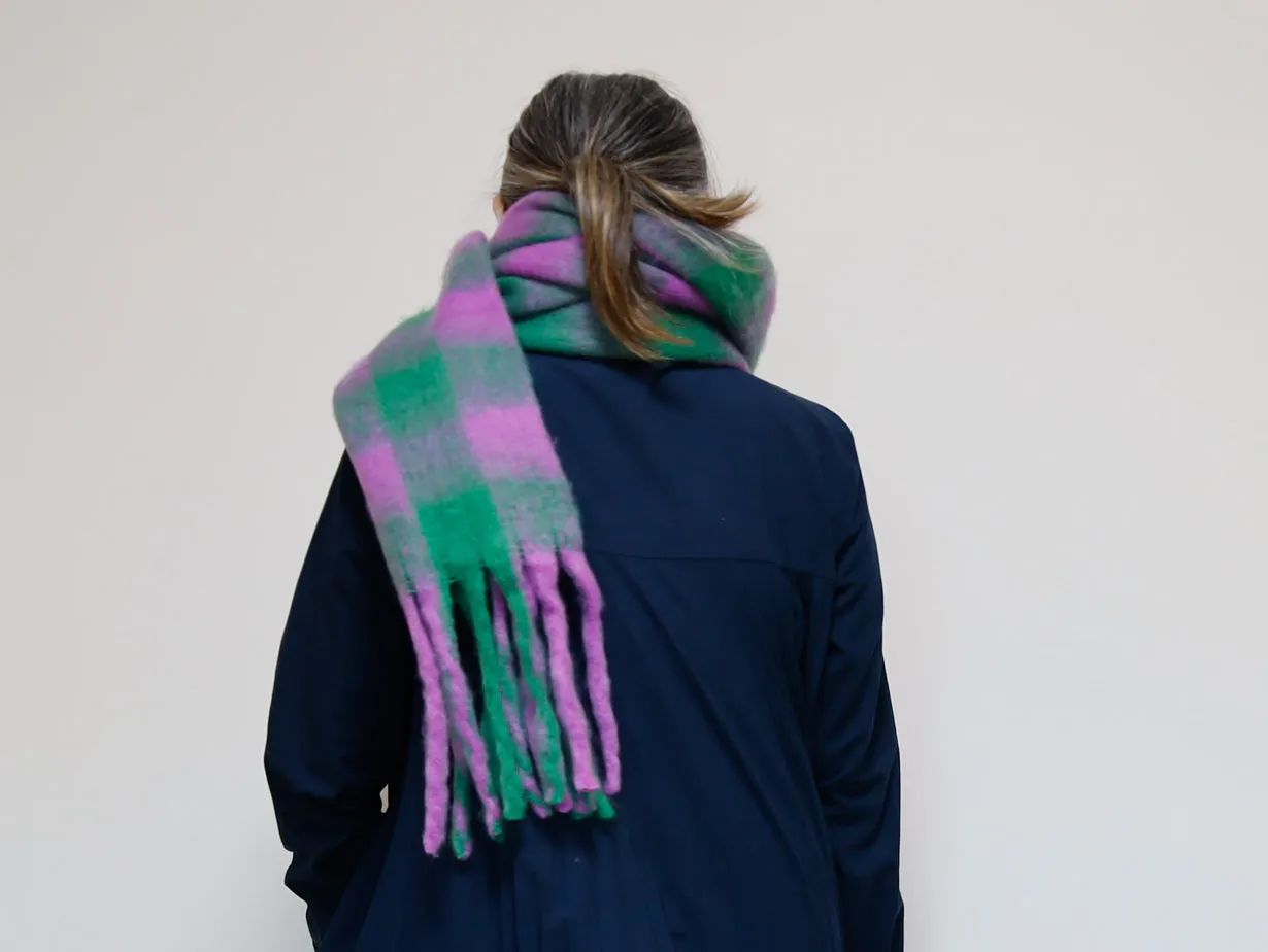 <A15M>  OVERSIZED Scarf